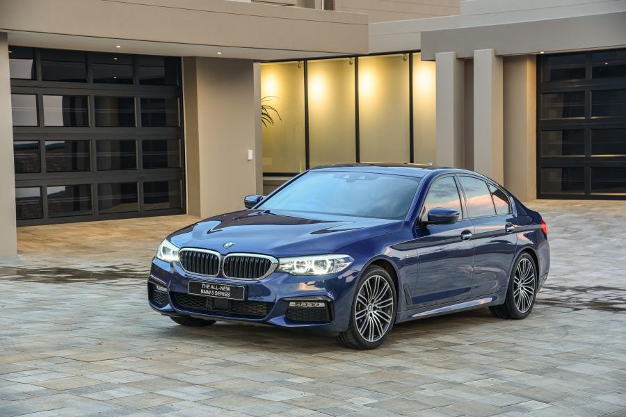  BMW 530d Sedan M Sport 2017 года  (ZA) (фото 14 из 40)